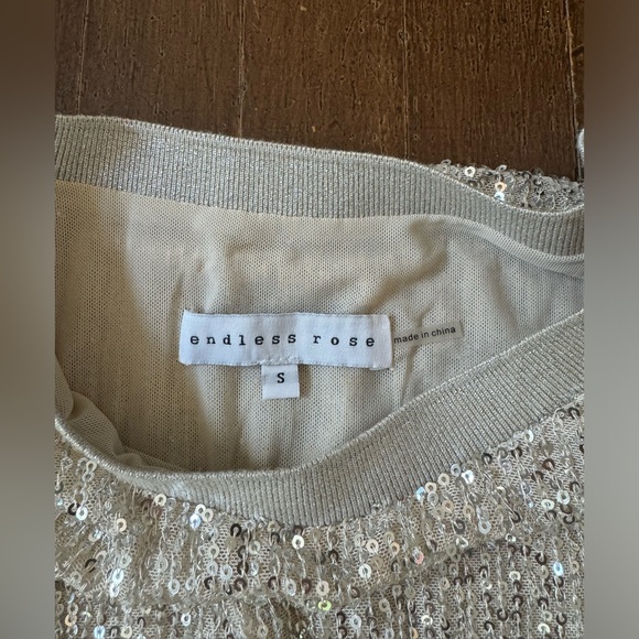 Endless Rose Anthropologie Gold Sequin Shoulder Pad Top Size Small - Picture 2 of 7